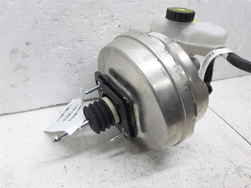 Potenciador de freno con freno deportivo para BMW 540i 18-19 34336874524 Foto 3 de 4