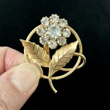 VTG Gold Tone Clear Rhinestone Flower Brooch Lapel Pin Art Nouveau 1960's Round