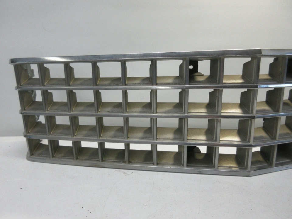 Mercury Grand Marquis 1969-1978 OEM equipo original Ford parrilla  Foto 4 de 4