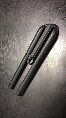 BMW 5ER E39 Links Seiten Sitzschiene Blende Boden Kunststoff Abdeckung 820721...