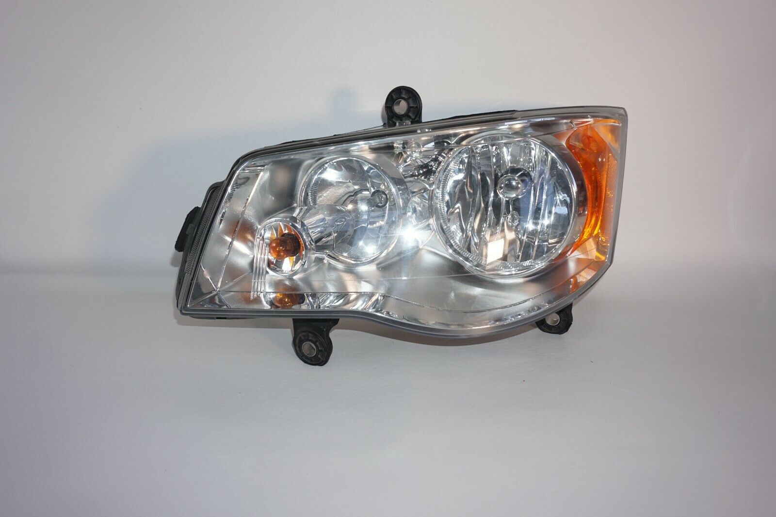 2008 2016 Chrysler Town and & Country Headlight Left Halogen
