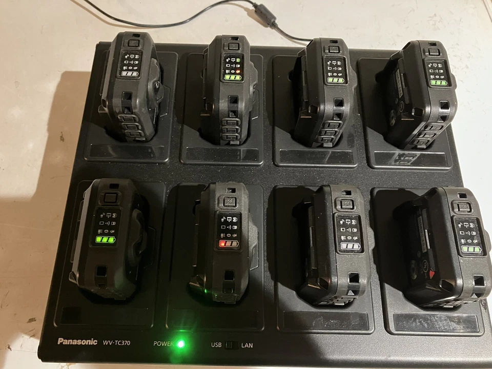Lot of 8 Panasonic WV-TW370 Body Worn Camera w/ Multi-Dock Charger WV-TC370 - Image 2 of 4