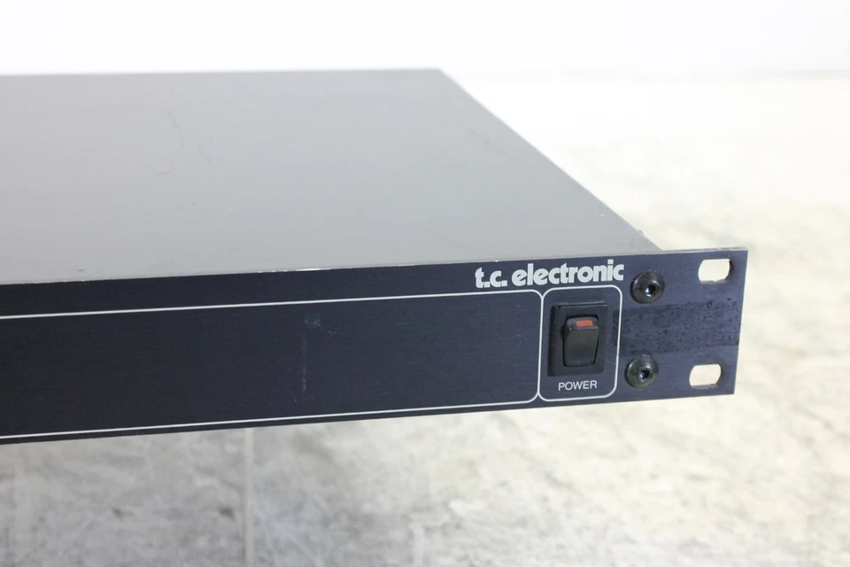 TC electronic TC 1128X 28 band graphic equalizer/spectrum analyzer (No.2) - Image 3 of 4
