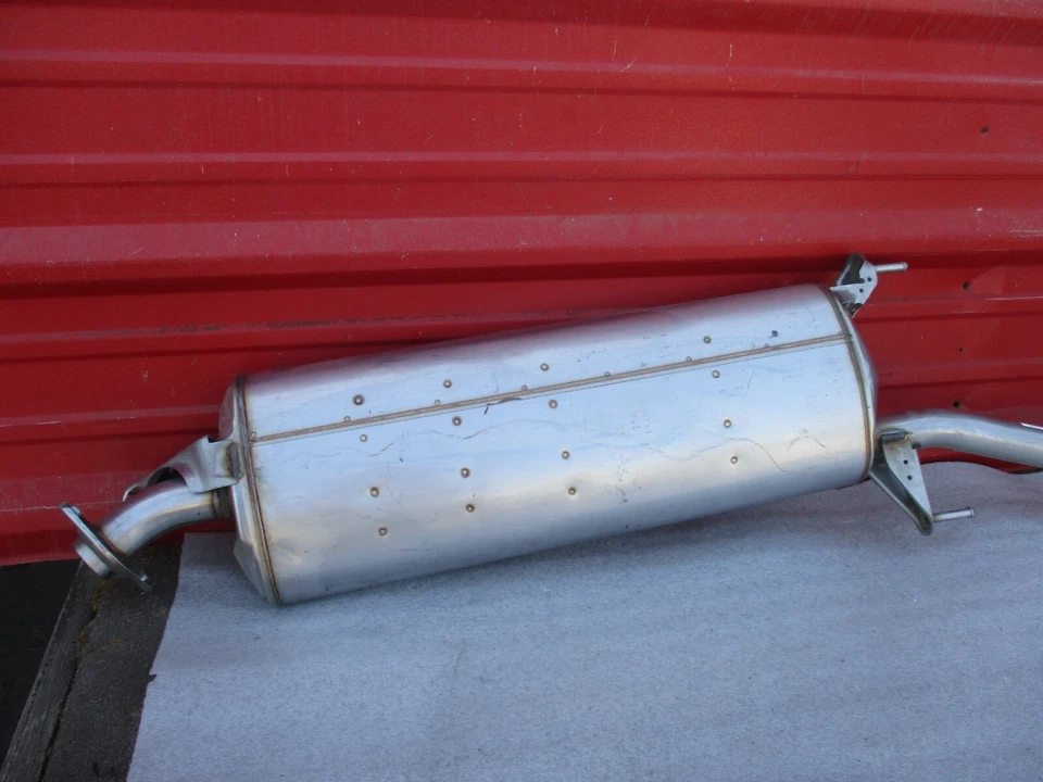 Silenciador y tubo de escape Toyota Rav4 2013-2018 OEM 17420-36181 Foto 4 de 4