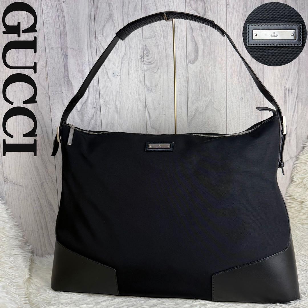 GUCCI Authentic Black PVC Shoulder Bag Model G05081074