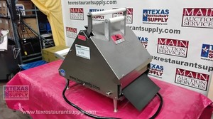 Be&sco 12M-18 Wedge Tortilla Pizza Wedge Press Year 2022