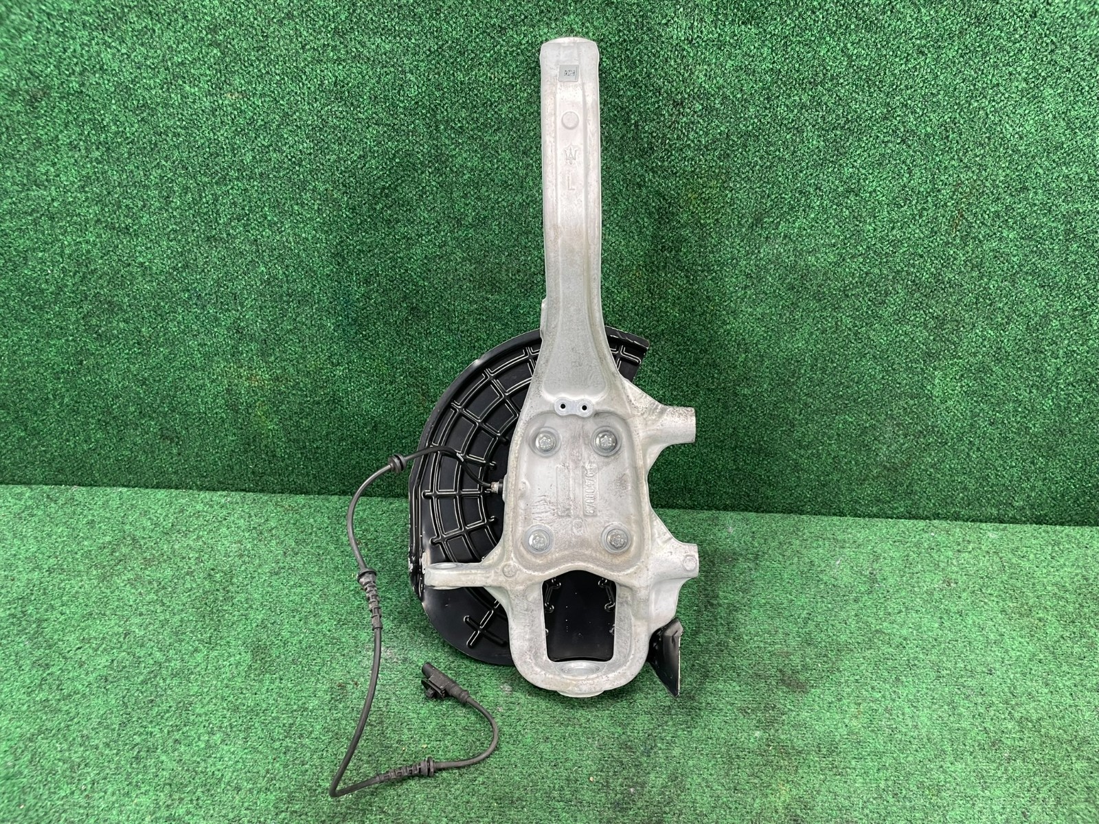 🛑 14-17 Maserati Ghibli RWD Front Left Side Spindle Knuckle Hub Bearing OEM