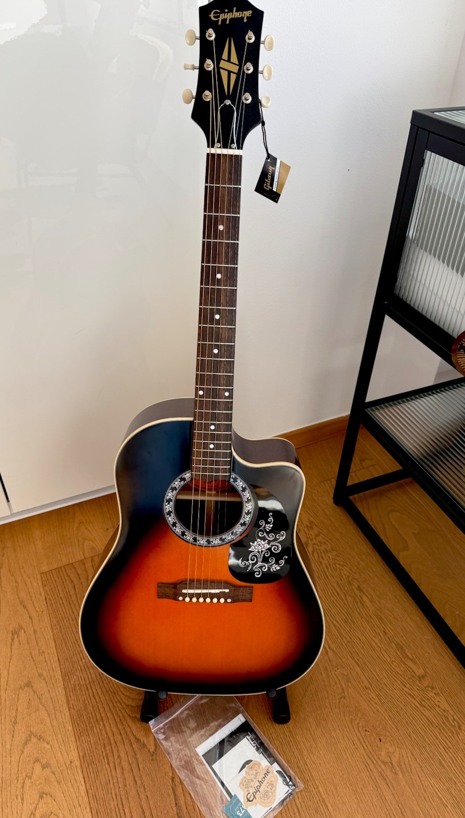 Epiphone J-45 EC Aged Vintage Sunburst Gloss, Westerngitarre, 6 Saiten