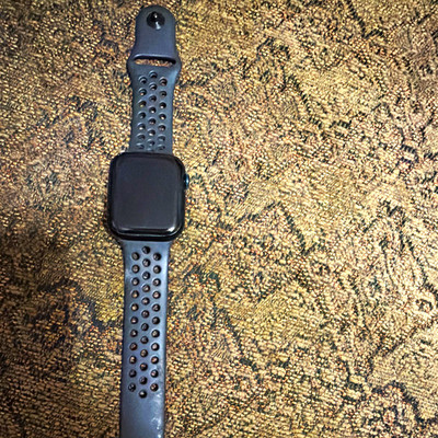 Smart Watch Series 4 44mm Black Aluminum Case Gray Silicone Band GPS HR Nike