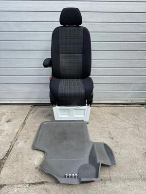 Original Mercedes Sprinter W906 Fahrersitz Sitz Mit Fußmatten A9068600369 - Bild 1 von 4