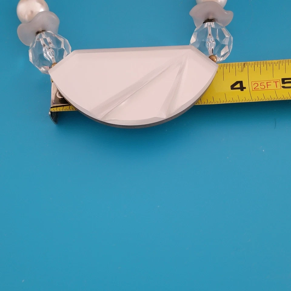 DECLARACIÓN 4 FABULOSOS Y GRANDES COLLARES ACRÍLICOS COBALTO, CONCHA, BLANCO Y ROSA Foto 4 de 4