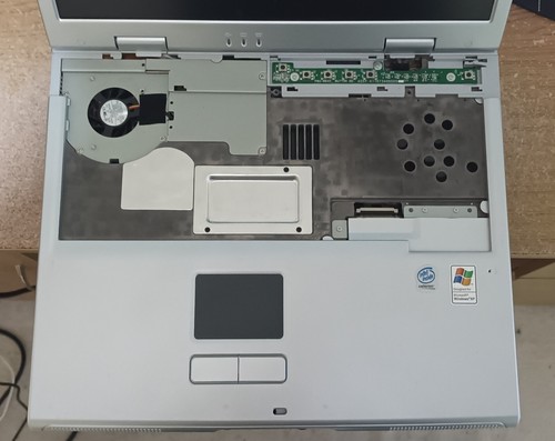 Advent Microstar Medion MID2020 Laptop Notebook 15" 256MB Parallel Intel Celeron - Picture 11 of 23