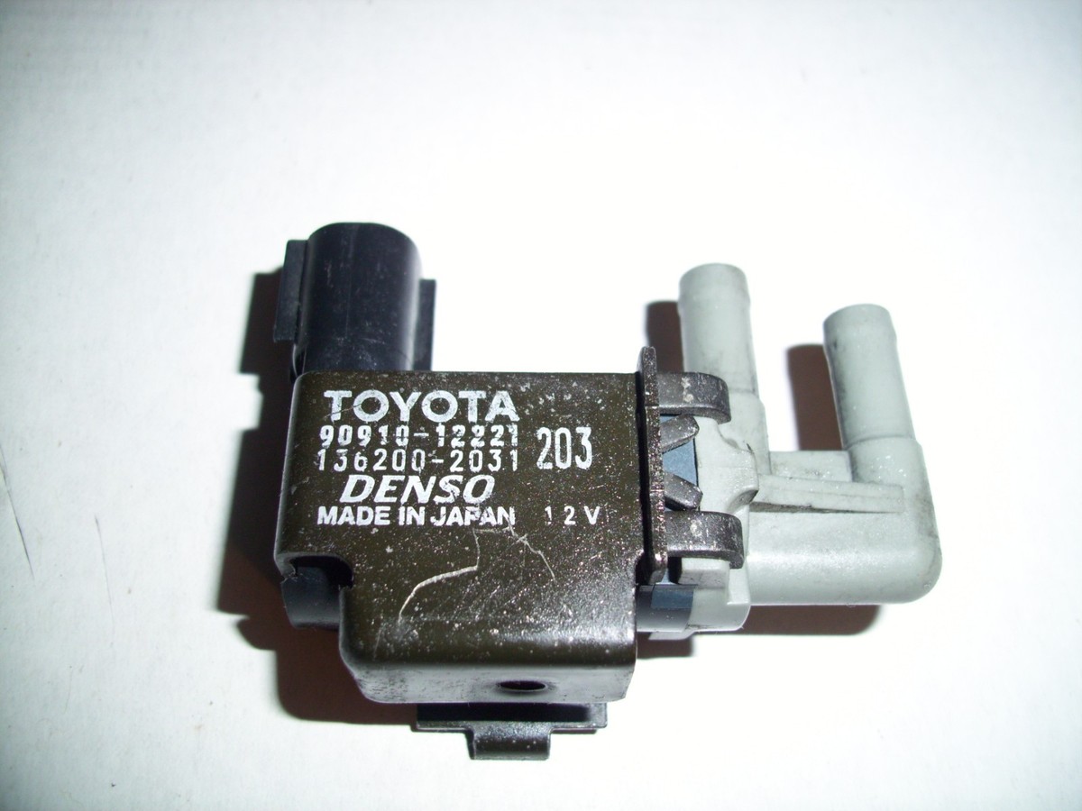 チミモッチ！ 2000-05 TOYOTA CELICA GENUINE VACUUM SWITCH VALVE VSV # 90910