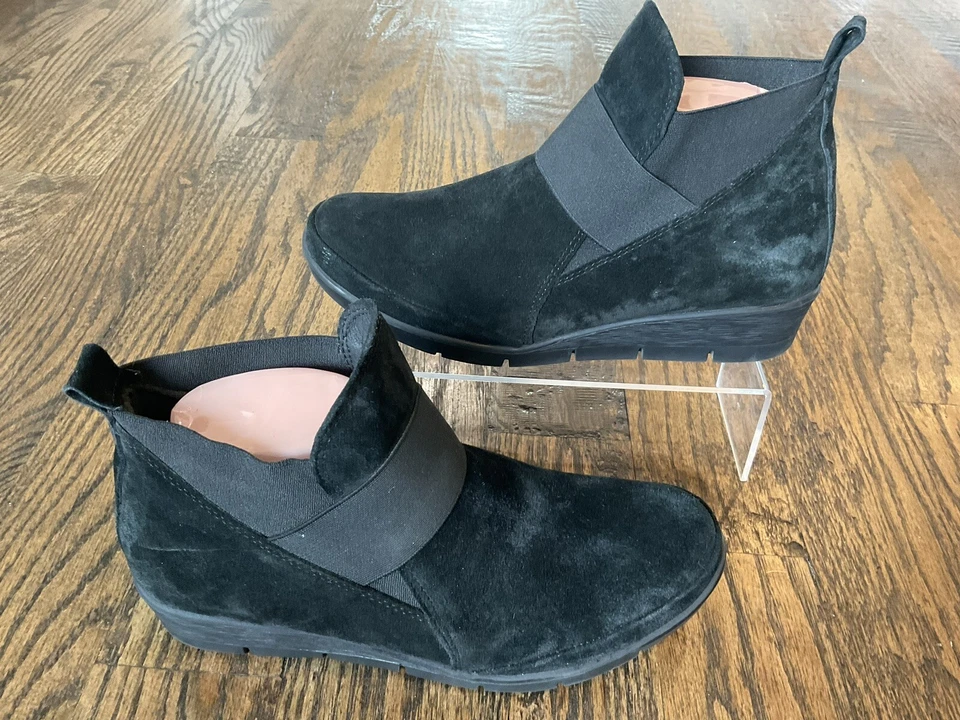 Bjorndal PAM Black Suede Wedge Stretch Ankle Boots Booties Women's Size 9 M - Image 4 of 4