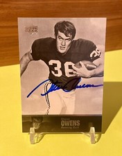 2011 Upper Deck College Football Legends 17