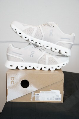 On Cloud 5 Women s Sneakers Pearl White | Size 6.5 | **Read**
