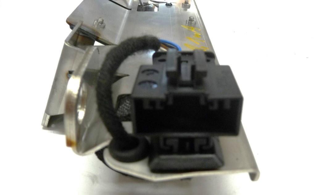 18-20 Rolls Royce Cullinan RR31 Drive for rear compartment monitor 52109496742