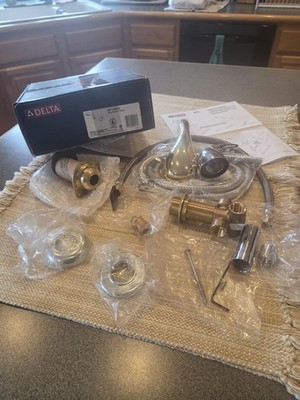 Delta RP 14979  Roman Tub Hand Shower w/ Transfer Valve Open Box