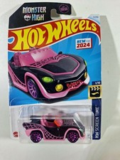 Hot Wheels - 2025 HW Screen Time 1/10 Monster High Ghoul Mobile 3/250 BBHYW61