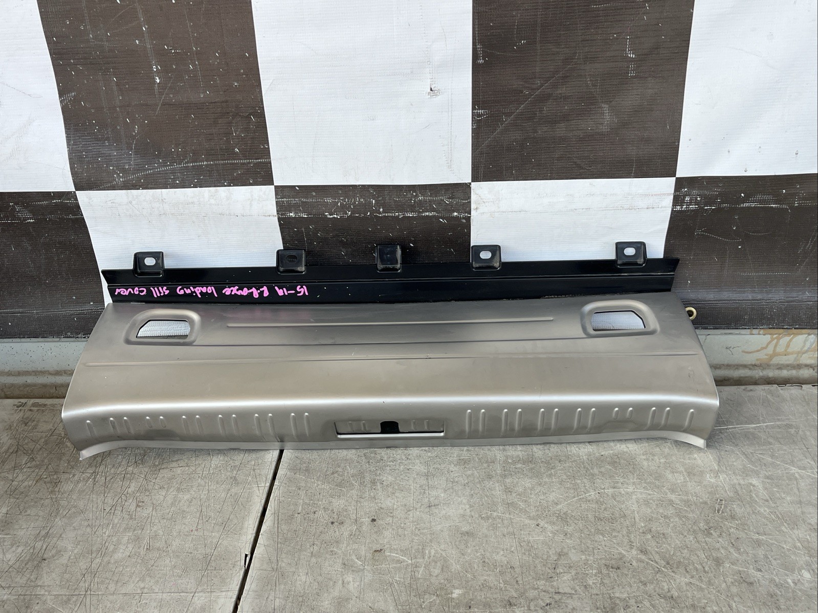 2015 2016 2017 2018 2019 Rolls Royce Loading Sill Cover Used Oem 7238490