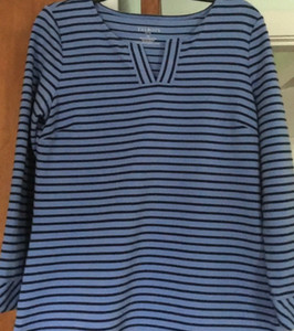 Sz. PM (petite medium) TALBOT'S V-Neck Long Sleeve Blue with Black Stripe Top