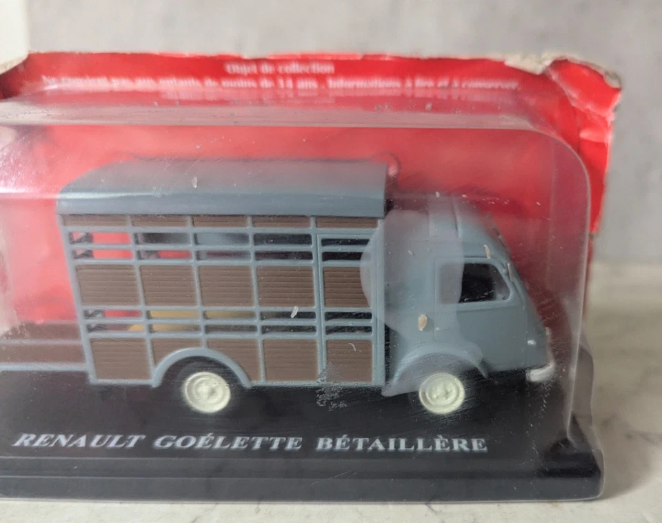 IXO Renault Horsebox Animal Transporter Model Truck Van 1:43 Scale Grey - Image 2 of 4