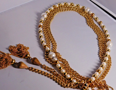 EXPRESS Chunky 3 Layered Pearl & Gold Metal Chain Statement Tassel Belt -  32''