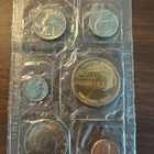 1972 U.S. Mint Uncirculated Coin Set Original Cellophane Kennedy Half Dollar