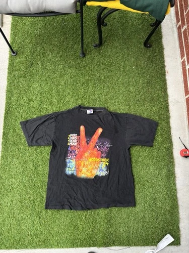 Woodstock 1994 Vintage Concert Festival T-Shirt Band List, S 1990s vintage concert t-shirt, vintage, size XL, single stitch, B+ condition