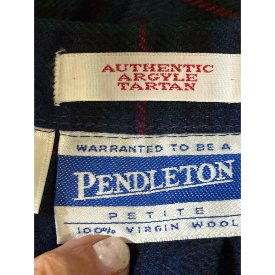 Pendleton Black Watch tartan plaid vintage pleated skirt, - Image 4 of 4