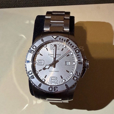 Longines Conquest Herren Quarz Stahl 300m Datum Ref. L3.663.4.76.6