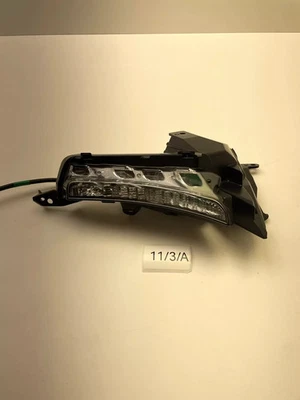 Clignotant avant droit LED origine YAMAHA TMAX 560 2020 - 2021 - Photo 1/4