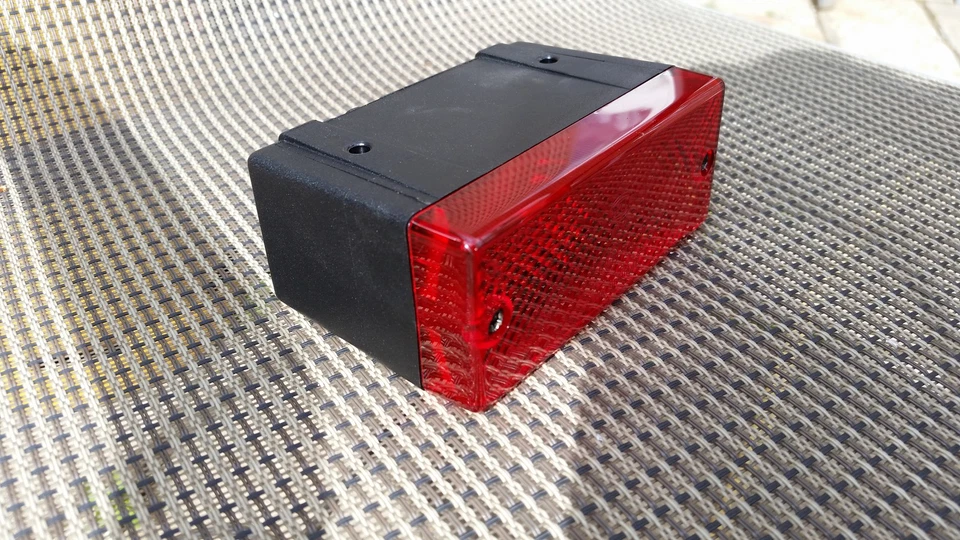 MITSUBISHI L200 2.5 B40 DiD 06 on NEW OE REAR FOG LAMP ASSY BUMPER MOUNTED - Image 3 of 4