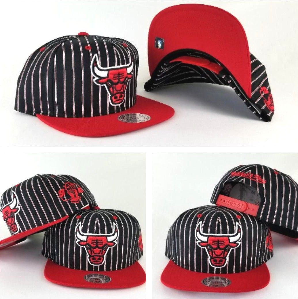 red chicago bulls hat