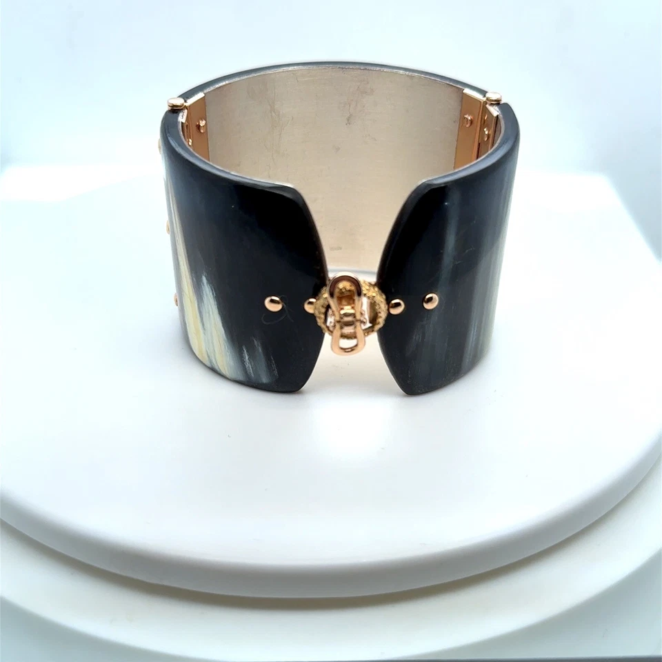 Bracelete de punho FEDERICA RETTORE preto mesclado chifre de zebu - Imagem 4 de 4