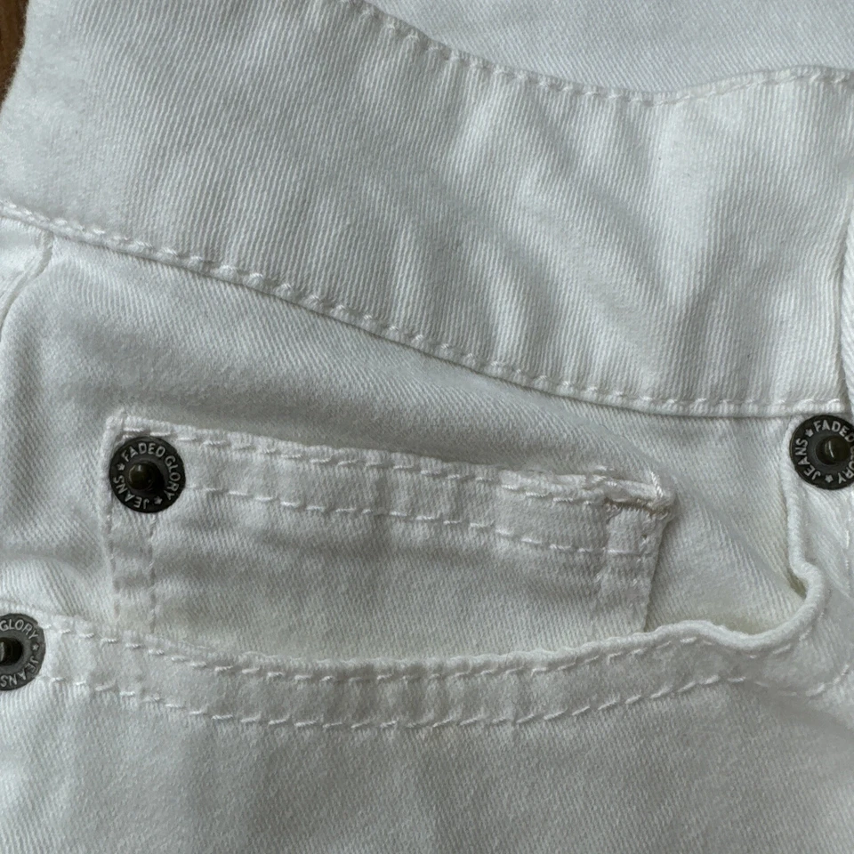 Pantalones cortos para mujer White Faded Glory talla 4 Foto 2 de 4