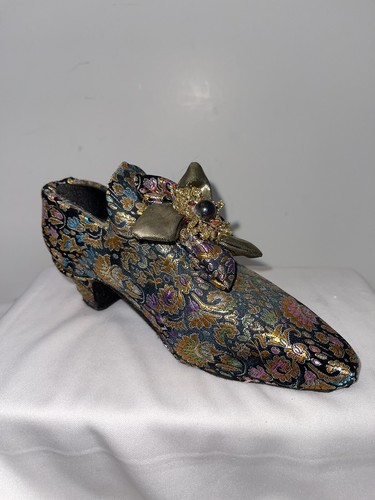 Vintage Collectible Ladies Shoe Replica 1700’s Shoe Ceramic Silky Wrapped - Picture 1 of 13