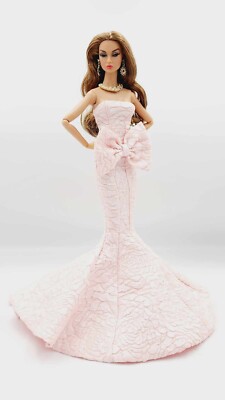Clearance Sale 3 day FASHION ROYALTY DOLL BARBIE SILKSTONE POPPY