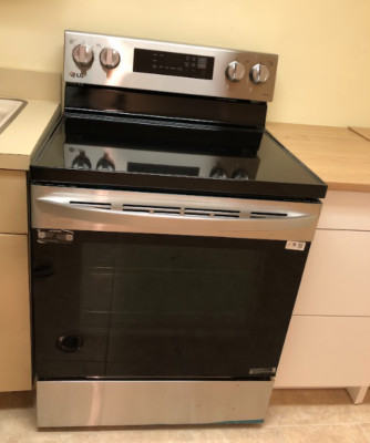 LG 6.3 cu.ft. Single Oven Electric Range with EasyClean Stainless Steel