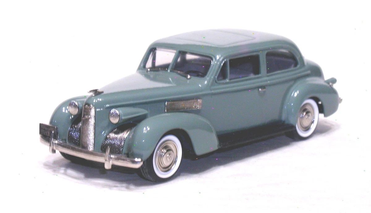 Brooklin 1:43 Vintage Manufacture Diecast Cars, Trucks & Vans for