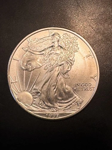 1997 Silver Eagle $1 Dollar 1oz Uncirculated .999 Some Rainbow Toning