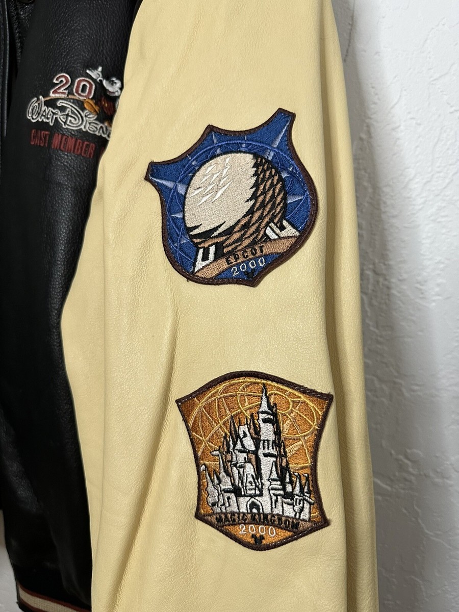 PIXAR ロゴ刺繍 Disney 00s 古着　Y2K 人気 PIXAR ロゴ刺繍 Disney 00s 古着Y2K 人気