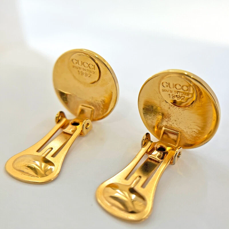 Boucles d'oreilles GUCCI émail YGP forme ronde type clip or accessoires femmes