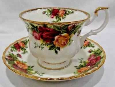 Vintage Royal Albert "Old Country Roses" Teacup & Saucer Set