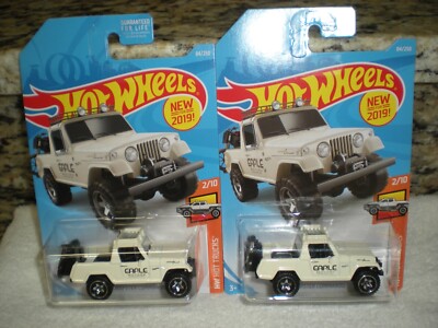 Hot Wheels '67 Jeepster Commando Lot (2) 1:64 (Diecast) 