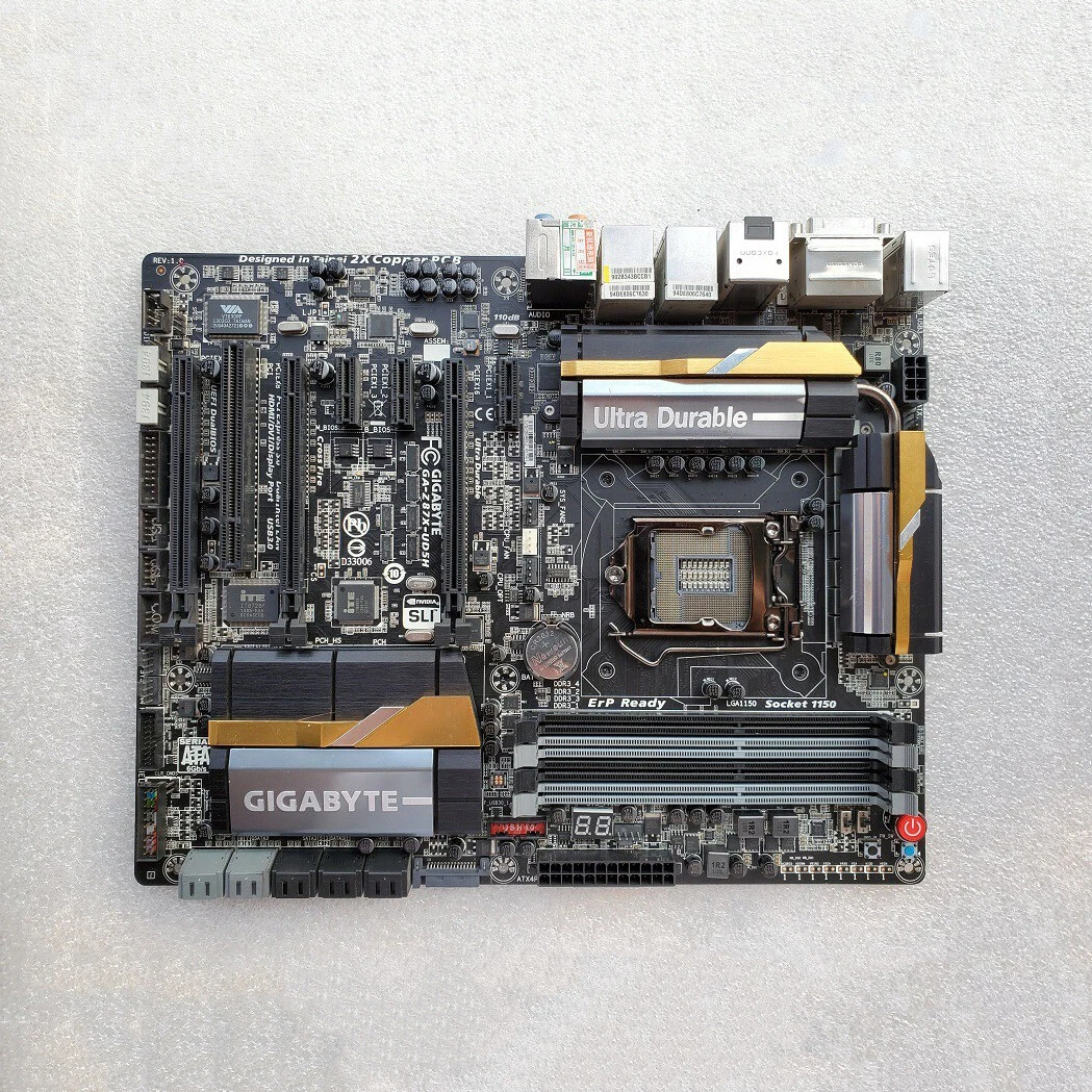 Carte mère ASUS Z87-Deluxe Intel Z87 LGA 1150 4xDDR3 32GB ATX