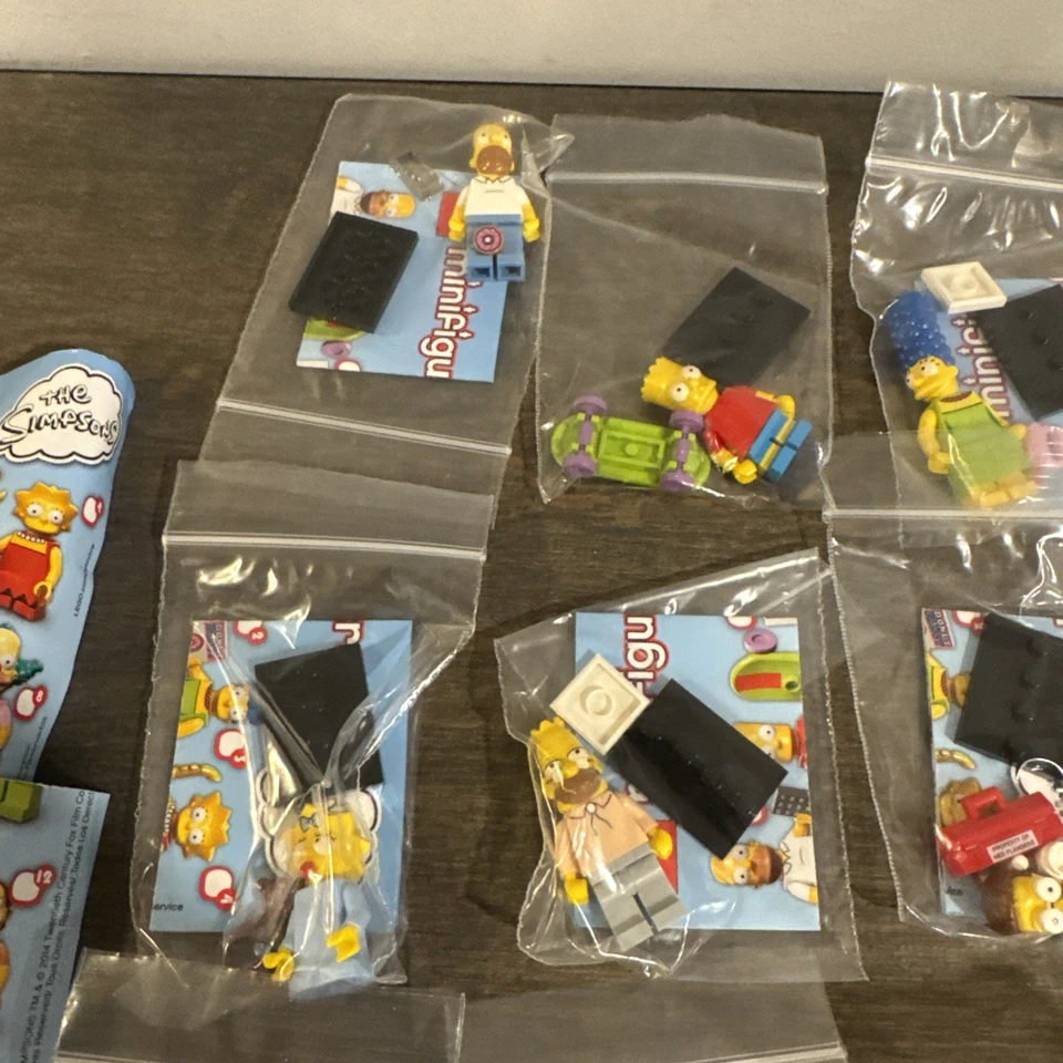 Lego Minifigures The Simpsons CMF Series 1 Complete Set of 16 Homer Marge Bart - Image 2 of 4