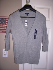 New w/ Retail Tags 39.99 Attached Womens GAP Gray Cardigan Sweater Size Small