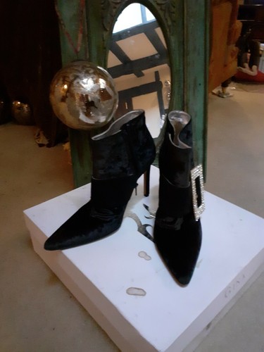 GINA SHOES SIZE 4 1/2 Black Velvet Leather ANKLE BOOTS with BUCKLE - Picture 2 of 7