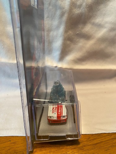 M2 1987 Ford Mustang GT-Custom 90 Years of Coca-Cola Santa W/Display Case - Picture 6 of 11